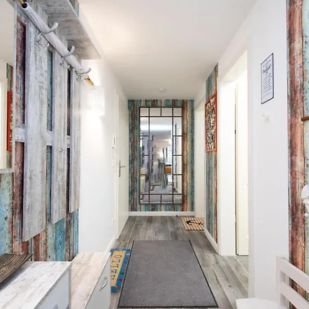 Alte Fischfabrik Am Leuchtturm לאוטרבאך